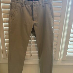 Dockers Men's Khaki Chinos